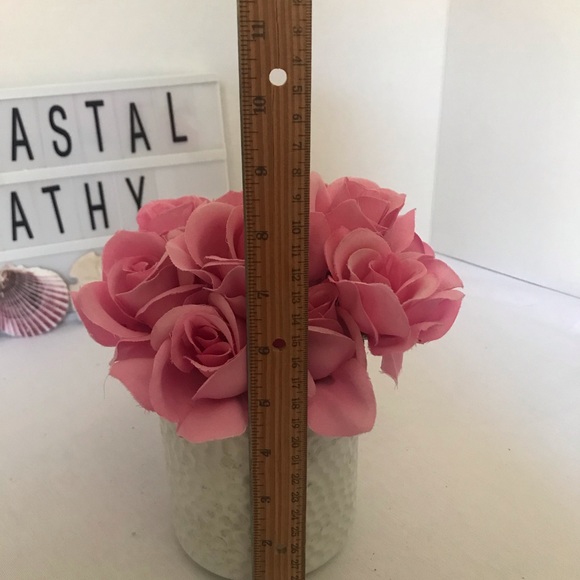 Faux pink Roses - Picture 3 of 4